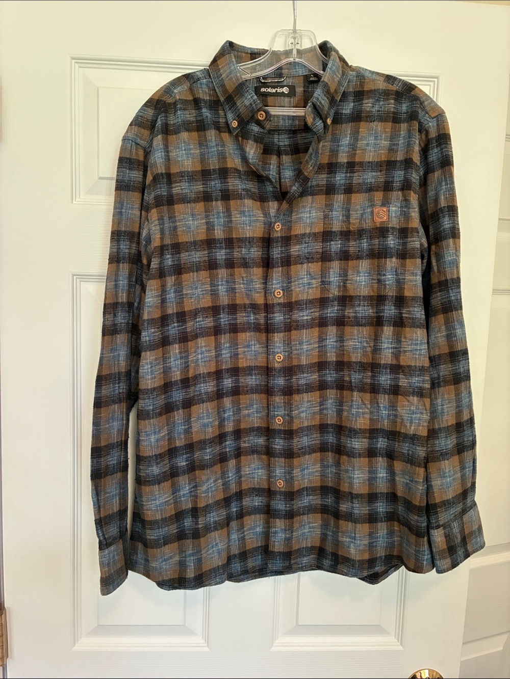 Solaris Brown & Blue Plaid Long-Sleeve Button-Down Flannel Shirt